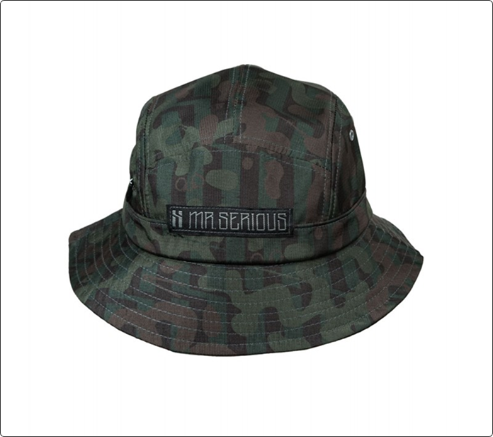 Gorro de pescador de camuflaje MR. SERIOUS visto de frente