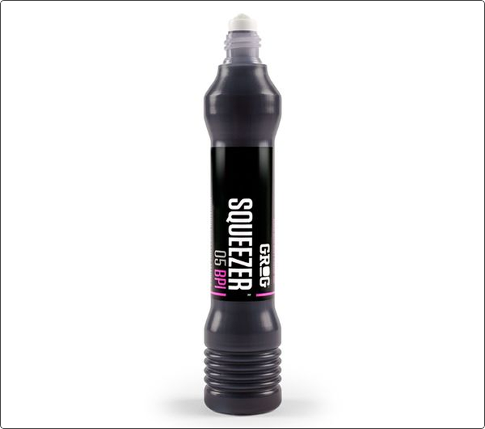 Rotulador Grog Squeezer 05 BPI en gris oscuro con franja rosa y punta de bola blanca